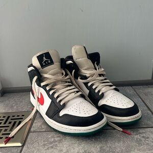 Nike Air Jordan 1 Mid Shoes Sneakers Alternate Swooshes *BOX NOT INCLUDED*
